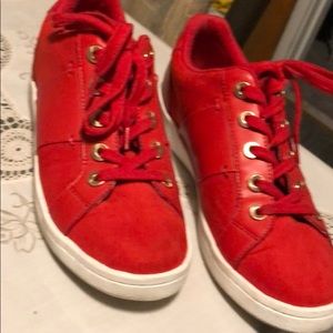 Used leather sneakers by Aldo size 8